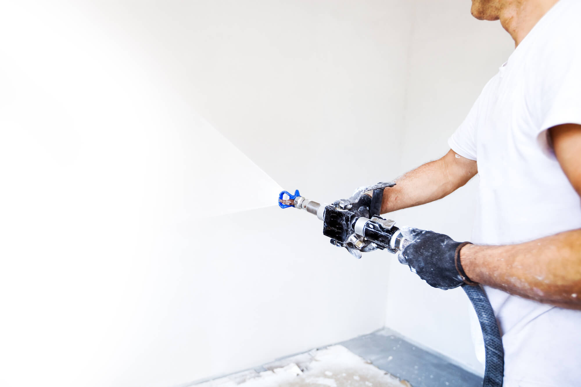 Szpachlowanie malowanie